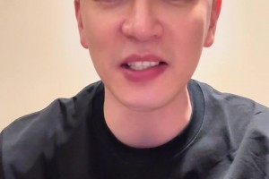 杨鸣发视频恭喜中国男篮再次完成惊天逆转